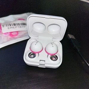 White Sony Linkbuds